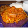 Rougail saucisses canard Le rougail saucisses, faire un blog culinaire sur la Réunion et ne pas parler du fameux rougail saucisses, aurait été une faute de goût! lol!
Traditionnellement, le rougail se fait avec des saucisses fumées de porc.