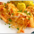 Une petite fricassée, très rapide, facile, pas cher et surtout apprécié par tous. Alors, il y a ceux qui mettent du curcuma et ceux, comme moi, qui n’en mettent pas  Pour ne pas changer, on le consomme avec du riz...