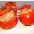 Jusque-là j'avais essayé les courgettes rondes farcies, mais pas les tomates, une jolie surprise. À choisir entre les deux recettes, je ne saurais dire laquelle je préfère, je ne sais pas pour vous...