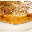 Tarte façon tatin de pommes et de figues moelleuses Une petite tarte réalisée, il y a presque un mois, mais pas eu le temps de poster le billet. Alors, je me rattrape aujourd'hui! J'ai utilisé le reste de pâte feuilleté utilisée pour réaliser les pains au chocolat/chocolatines.