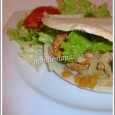 Kebab à ma façon de dinde à la mangue et Newsletter Ça y est je me lance dans l'aventure des Newsletters, pour celles et ceux que ça intéresseraient, le bouton est en haut à gauche de la page sous la rubrique "contacter l'auteur" à très vite alors!