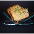 Cake au thon & champignons Me voici de retour, après cette longue absence! Mon ordinateur est quasiment opérationnel, il ne reste qu'à régler quelques petites formalités, mais je peux déjà l'utiliser. Je dois faire le tri de près d'un an de photos, que mon mari a réussi à récupérer de mon ancien disque dur! J'ai du boulot pour un moment!
Je vous reviens avec cette recette de cake, adaptée d'une recette de Sophie Dudemaine, le cake au thon et aux poivrons.