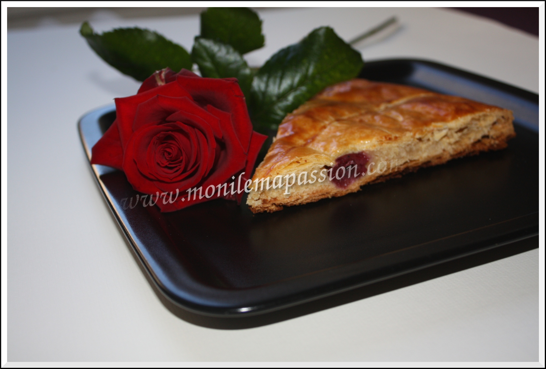 Veuillez pardonner ce long silence, mes b-p étaient là, ce w-e et je n’ai pas prit le temps de poster des recettes. Nous avons profité de leur présence pour nous offrir une petite soirée en amoureux, à l’extérieur, à l’occasion...