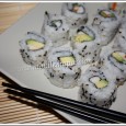 Ura-Maki-zushis ou Makis inversés Voici mes premiers makis inversés dits California rolls. Pour la Saint-Valentin, mon homme m’avait emmené dans un restaurant Japonais tenu par des chinois, comme souvent, lol. Mais sur Clermont, pas moyen de faire autrement de toute façon! Les sushis traditionnels,...