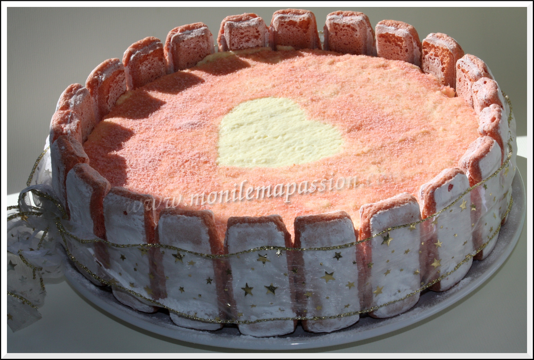 Bavarois framboises – ananas à l’agar-agar C’est l’anniversaire de mon mari aujourd’hui, pour l’occasion, j’ai eu envie de retenter l’aventure du bavarois avec de l’agar agar. J’avais un peu galéré la première fois, je me lançais dans l’aventure avec un petit peu d’appréhension tout de même....