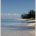 La mer… Un petit mot depuis mon île :) avec quelques photos du littoral de l'Ouest au Sud, vous donnant un tout petit aperçu des différences de relief à La Réunion. Du Lagon de La Saline à la plage de Grand'Anse, en passant par Saint-Pierre. D'autres photos à venir...